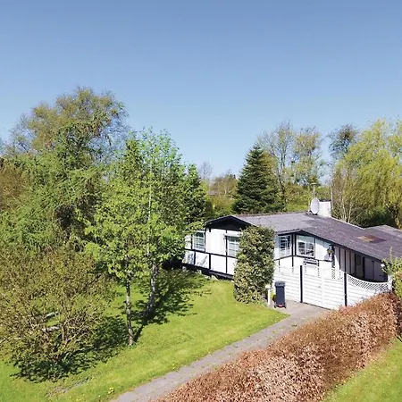 Two-bedroom In Sydals Vakantiehuis *